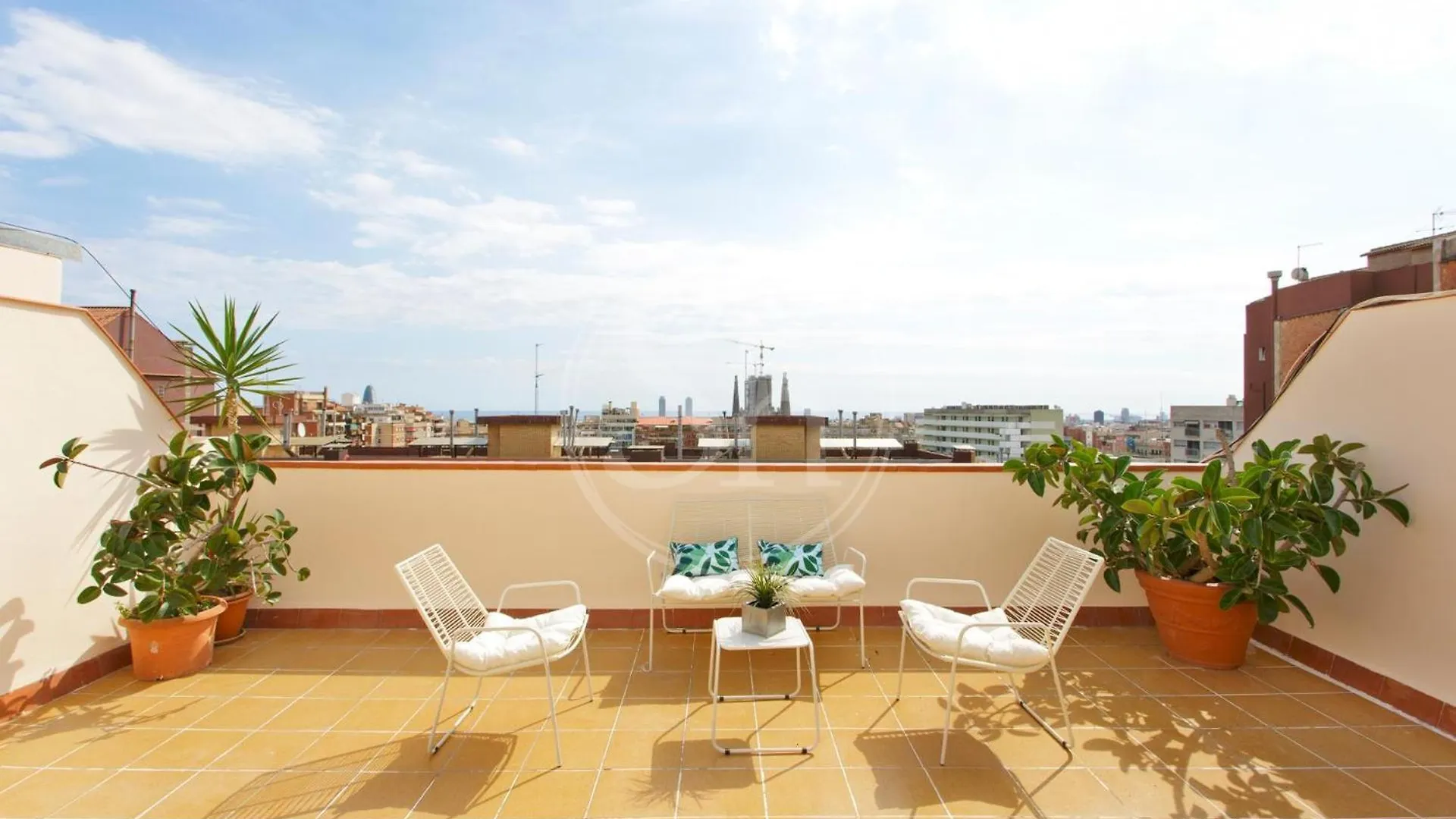 Beautiful Guinardo Apartment Барселона